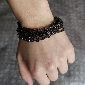 Multi chain bracelet in gunmetal gray